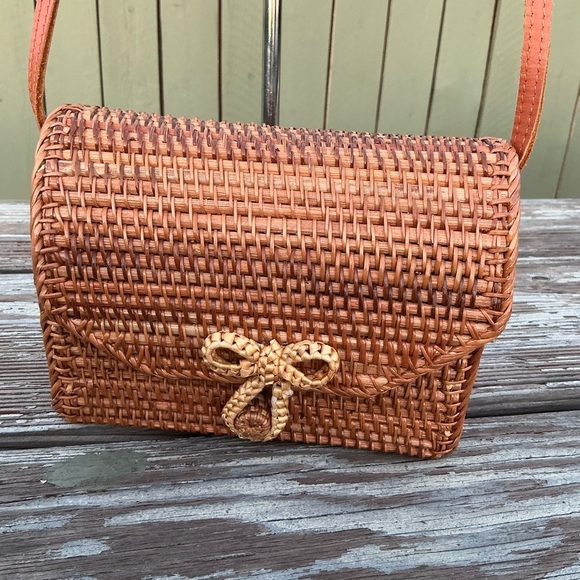 Vintage Brown Woven Crossbody Leather Strap Bag - Picture 9 of 11